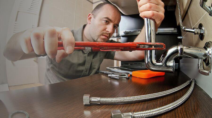 Professional emergency plumbing in Snow Lake, AR